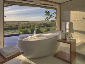 Ngerende in the Wild Lakeview