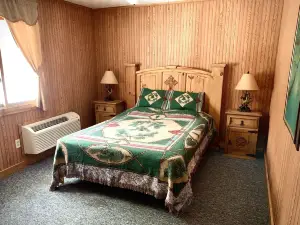 Benzonia Rustic Resort