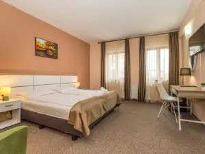Long Street Hotel