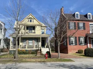 Hanna House Bed & Breakfast