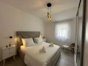 Two Bedroom Apartment with Terrace and Swimming pool