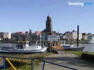 Hanzestadslogement "De Leeuw", Logies in Het Centrum Van Deventer