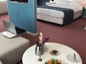Etap Altinel Aliaga Hotel