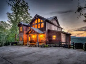 Rocknview Lodge by Escape to Blue Ridge