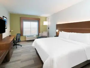 Holiday Inn Express & Suites ST Peters