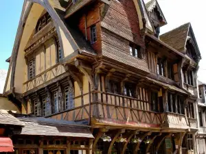 火精靈莊園公寓酒店