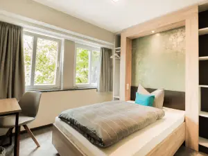 Hotel DH -Deutsches Haus-
