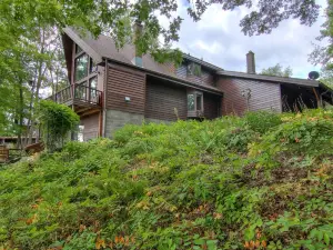 Stairway to Heaven 3 Bedroom Home by Redawning