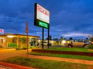 Starline Motor Inn