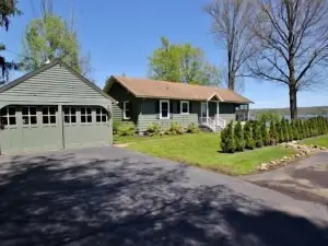 3256 Chautauqua Ave, Home