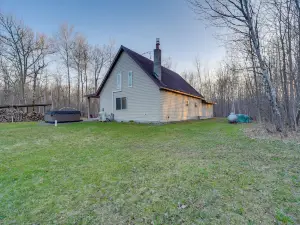 Cozy Birchwood Retreat on Utv Trail w/ Hot Tub!