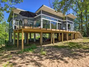 Modern Beachfront Oasis in Stockholm w/ Dock!