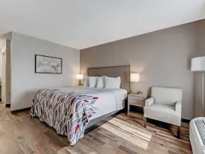 Red Roof Inn & Suites Wilkesboro