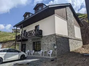 Khando 2023 Guest House