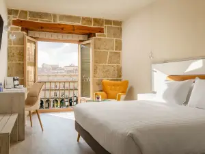 Salamanca Luxury Plaza