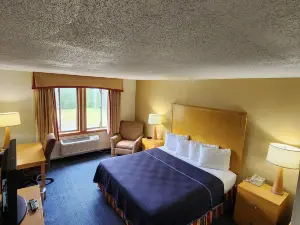 Katahdin Inn & Suites