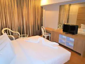 Grand Nur Boutique Hotel Watampone