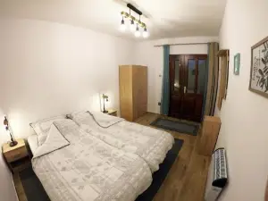 IL-Lak Apartman