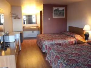 Silver Sands Motel