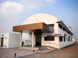 Hotel Vinayak Executive