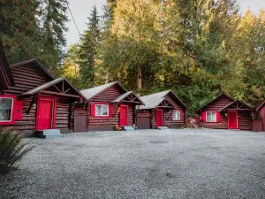 Gateway Inn & Cabins