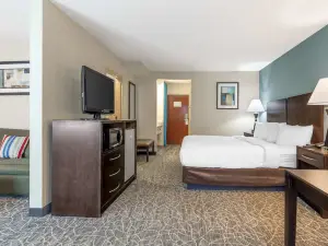 Best Western Plus Berkshire Hills Inn  Suites