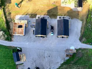 NEW PARADISE RETREAT - Hatfield Mccoy Trails - Rent 1-3 Cabins, Sleep up to 18