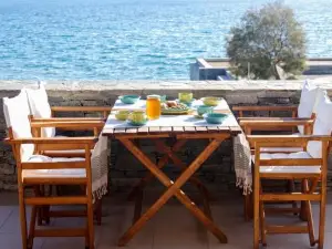 Syros Luxury Seaview Wellness Suite Finikas