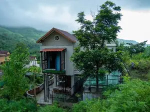 Club Woods Villa - Gaikwads Woods Villa B12E