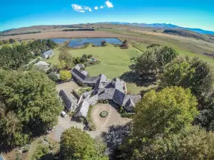 Moorcroft Manor Boutique Country Hotel