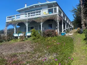 Spectacular Oceanfront on the Mendocino Coast