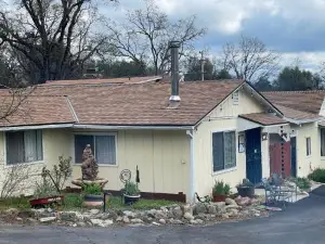 Sierra Sunset Cottage -Yosemite Area Vacation Cottage