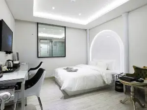 W hotel