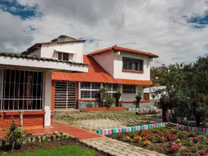 Serene Mountain Retreat in Pasto, Colombia - Your Home Away from Home