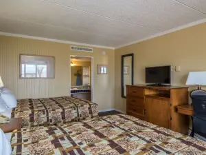 Landmark Lookout Lodge