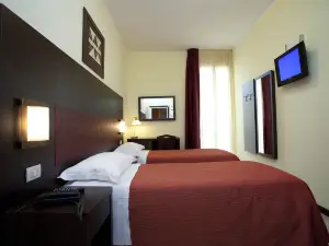 โรงแรมอาไลไบ