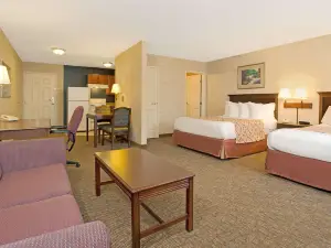 Hawthorn Extended Stay by Wyndham Cincinnati/Sharonville