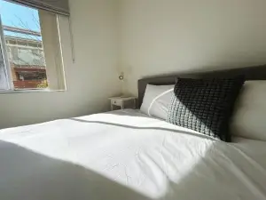 Prime Location 1BR Apt in Bruce pets friendly