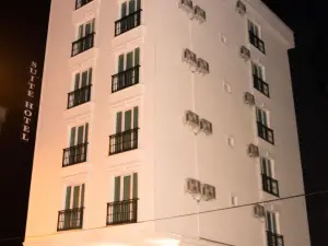 피다노글루 스위트 호텔 코를루