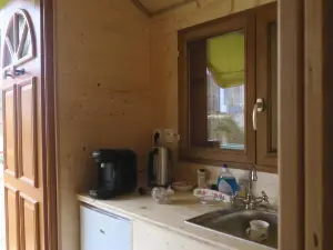 Une Bouteille au Canal