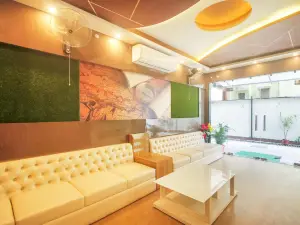 Spot on 75194 Hotel Anand Resort Bar