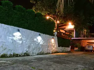 Villa Napoli Bed & Breakfast