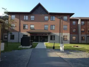 Residence & Conference Centre - Sudbury North