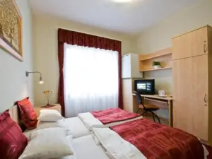 Hotel Kerpely