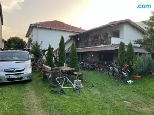 Kitka Hostel - Guest House
