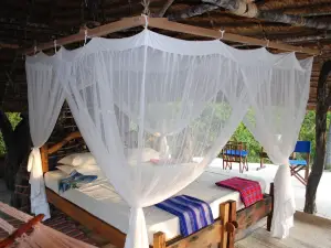 Wami River Bush Retreat - Kisampa