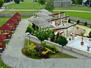 Tisia Hotel & Spa