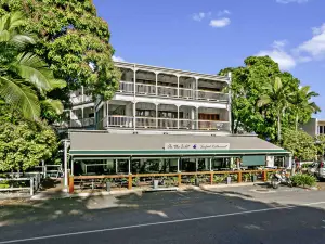 Mantra on the Inlet Port Douglas
