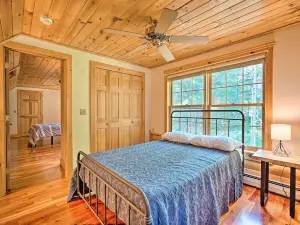Stunning Vermont Cabin w/ Private Lake Access