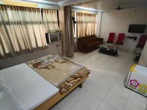 Hotel Rajdev